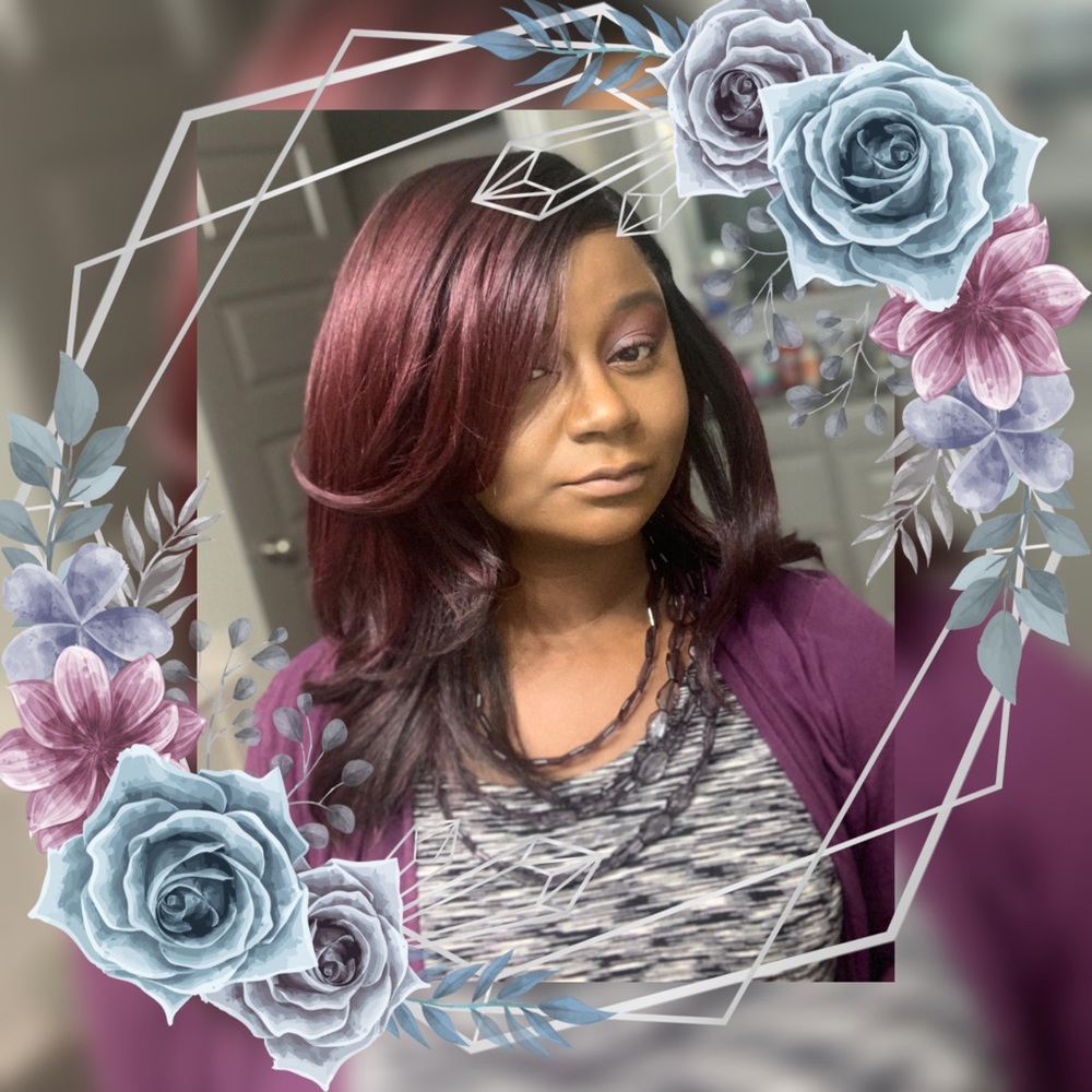 Synthetic Wig Model Model Breezy